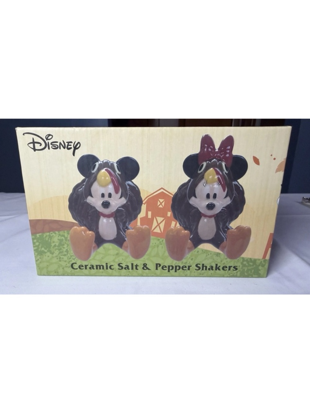 Disney mickey and Minnie Hand-Painted Fall Salt & Pepper Shakers - Picture 2 of 2